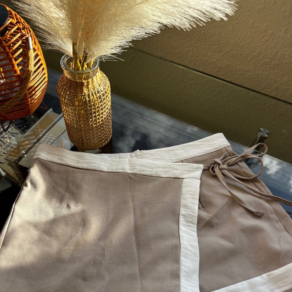 Contrast Linen Front Look Wrap Skort